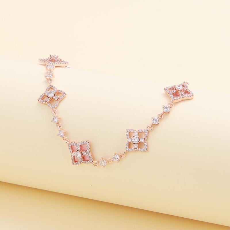 Sinebella Women's 18K Gold Plated Clover Bracelet with Natural Shell - Four Leaf Lucky Charm Dainty Link Bracelets Jewelry for Women, Trendy Birthday/Mother's Day Gift - Image 5